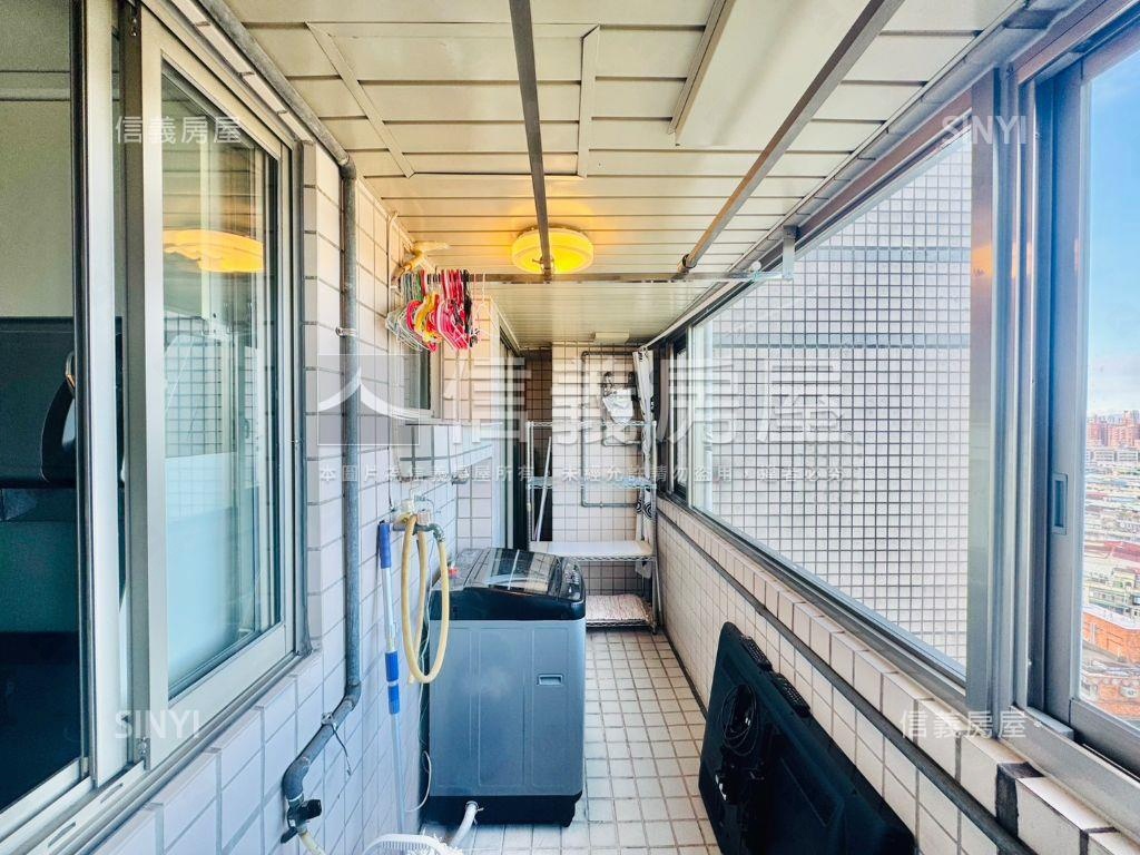 力霸曠世豪景３房房屋室內格局與周邊環境