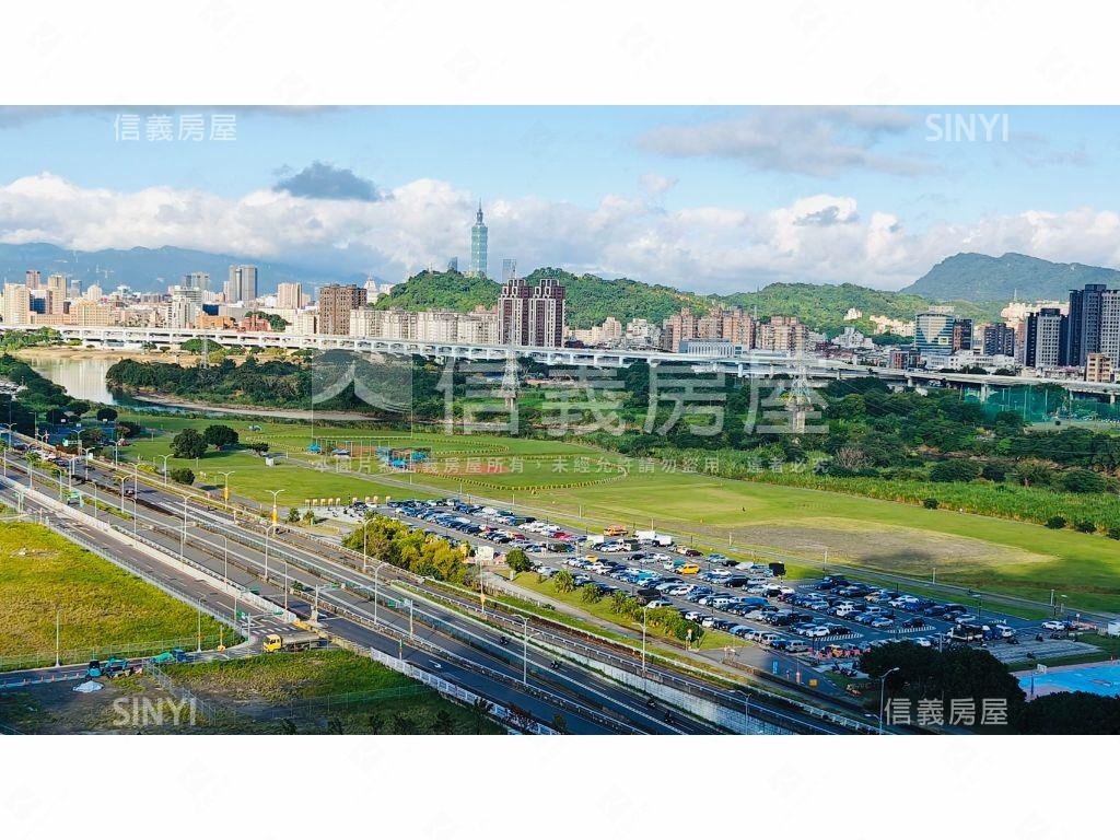 力霸曠世豪景３房房屋室內格局與周邊環境