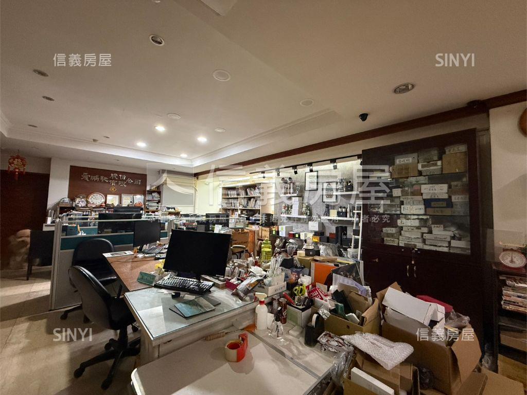 深坑佳麗堡一樓可住可辦房屋室內格局與周邊環境