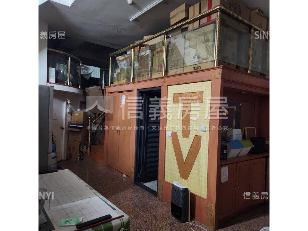 深坑佳麗堡一樓可住可辦房屋室內格局與周邊環境