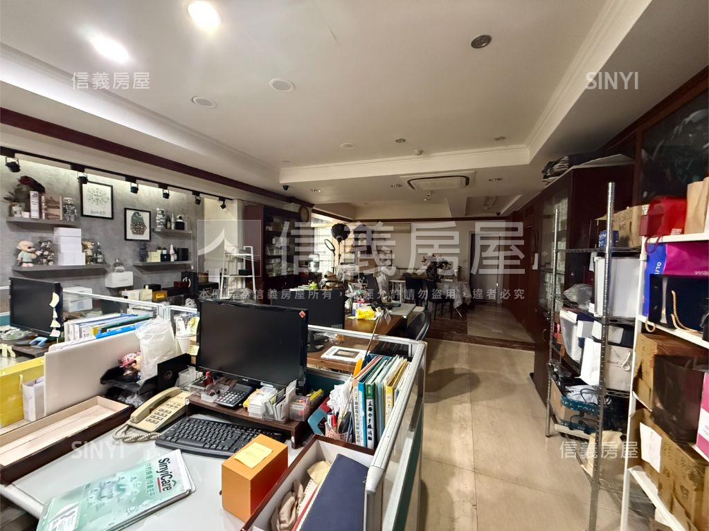 深坑佳麗堡一樓可住可辦房屋室內格局與周邊環境