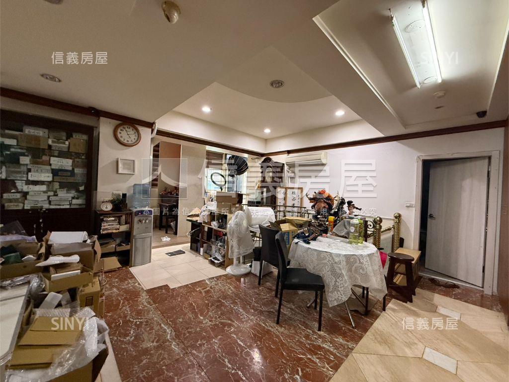 深坑佳麗堡一樓可住可辦房屋室內格局與周邊環境