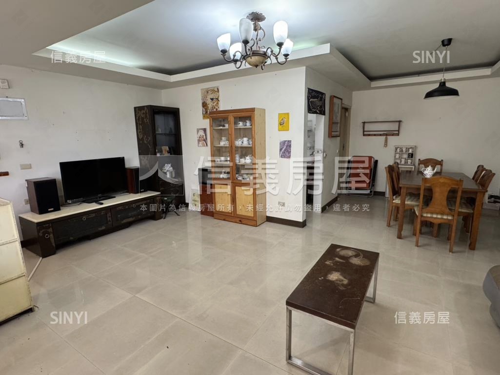 安德街２樓美三房房屋室內格局與周邊環境