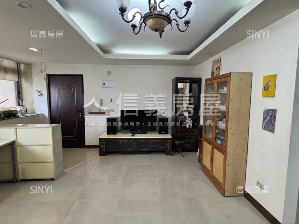 安德街２樓美三房房屋室內格局與周邊環境