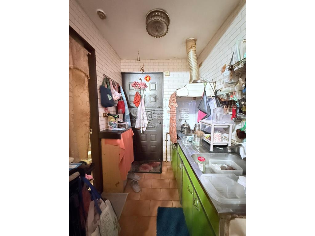 近頂溪有陽台套房房屋室內格局與周邊環境