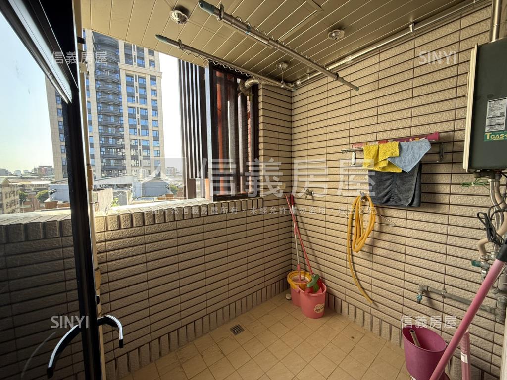 荷里居精美裝潢實小學區房屋室內格局與周邊環境