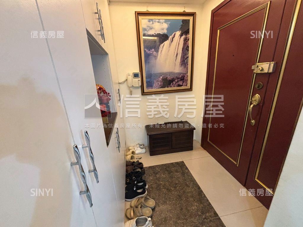 黃金海岸大戶海景稀有釋出房屋室內格局與周邊環境