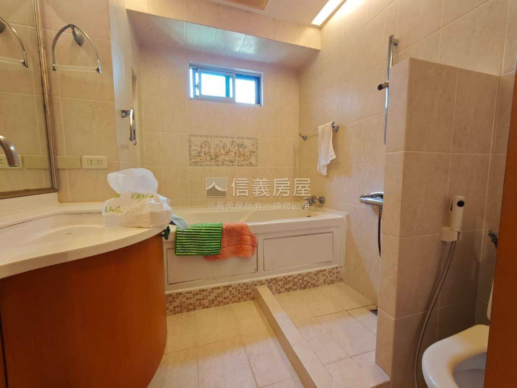 湖邊愜意★精裝三房房屋室內格局與周邊環境