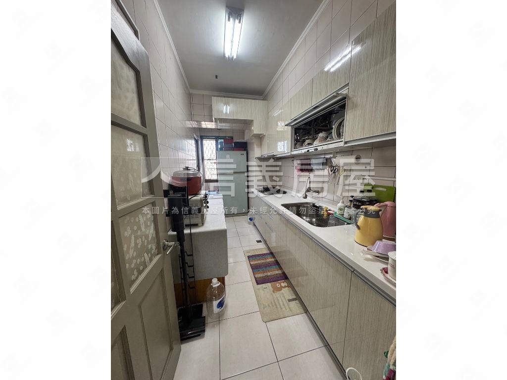 陽明東光學區高樓四房平車房屋室內格局與周邊環境