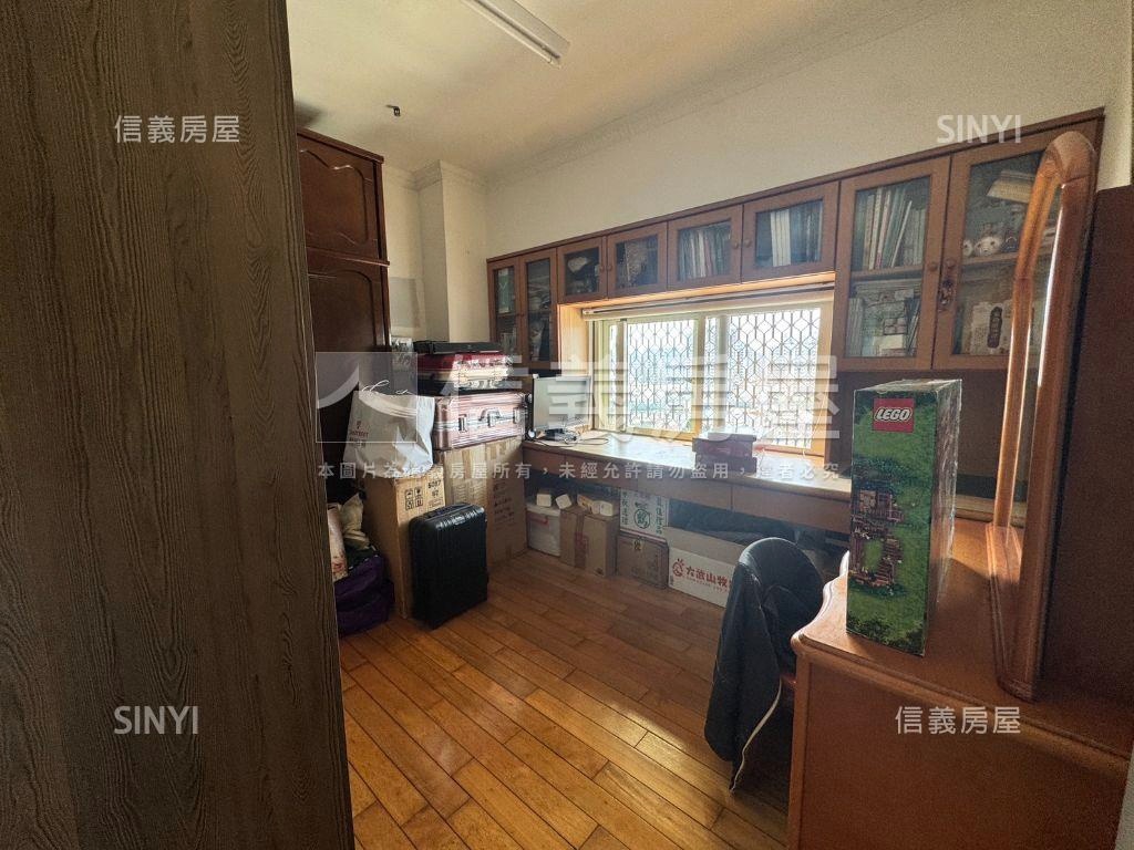 陽明東光學區高樓四房平車房屋室內格局與周邊環境
