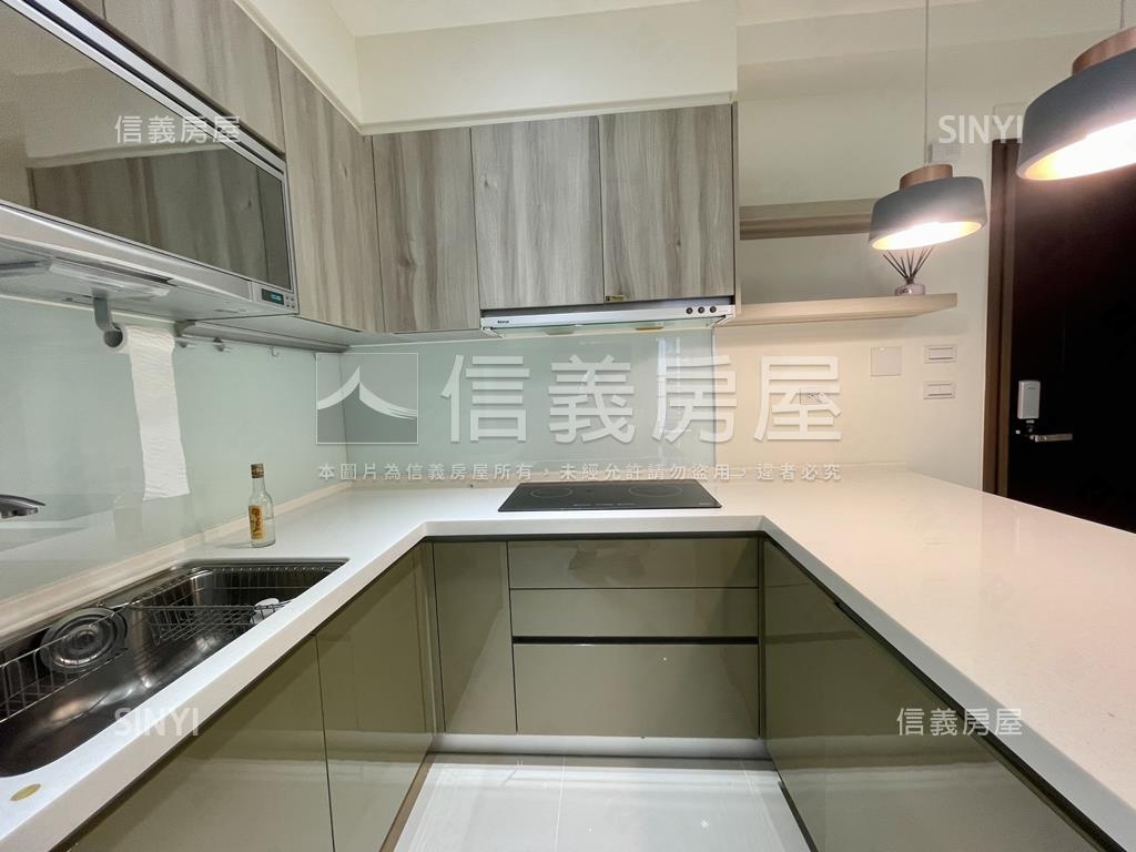 星境界高樓朝南大兩房車位房屋室內格局與周邊環境