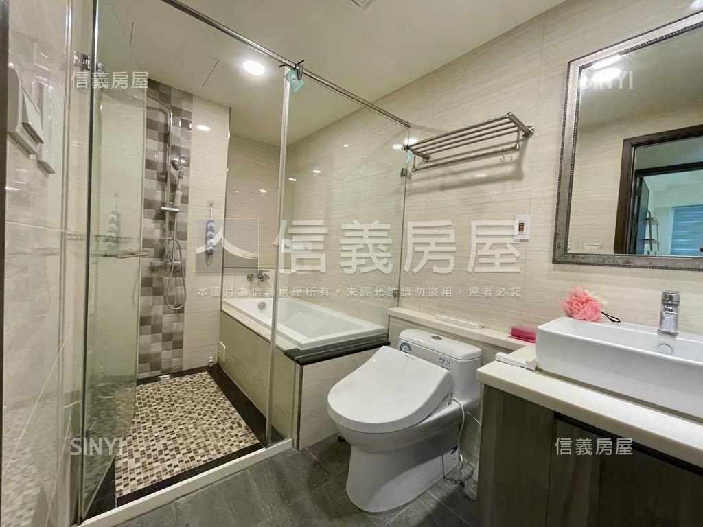 星境界高樓朝南大兩房車位房屋室內格局與周邊環境