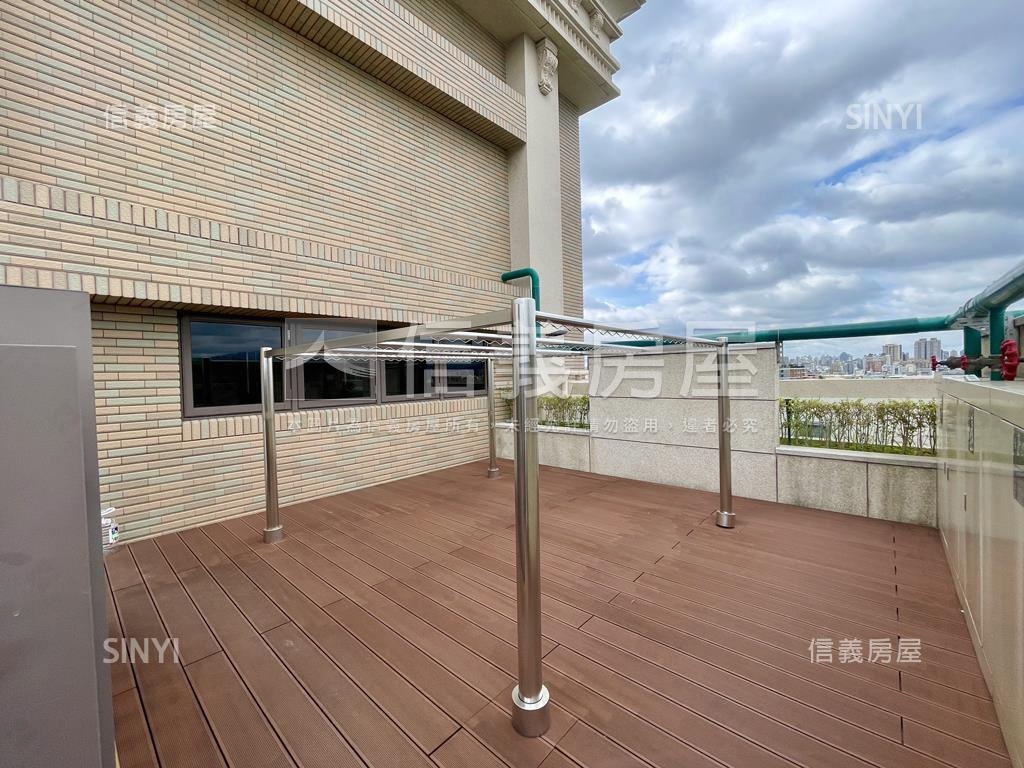 星境界高樓朝南大兩房車位房屋室內格局與周邊環境