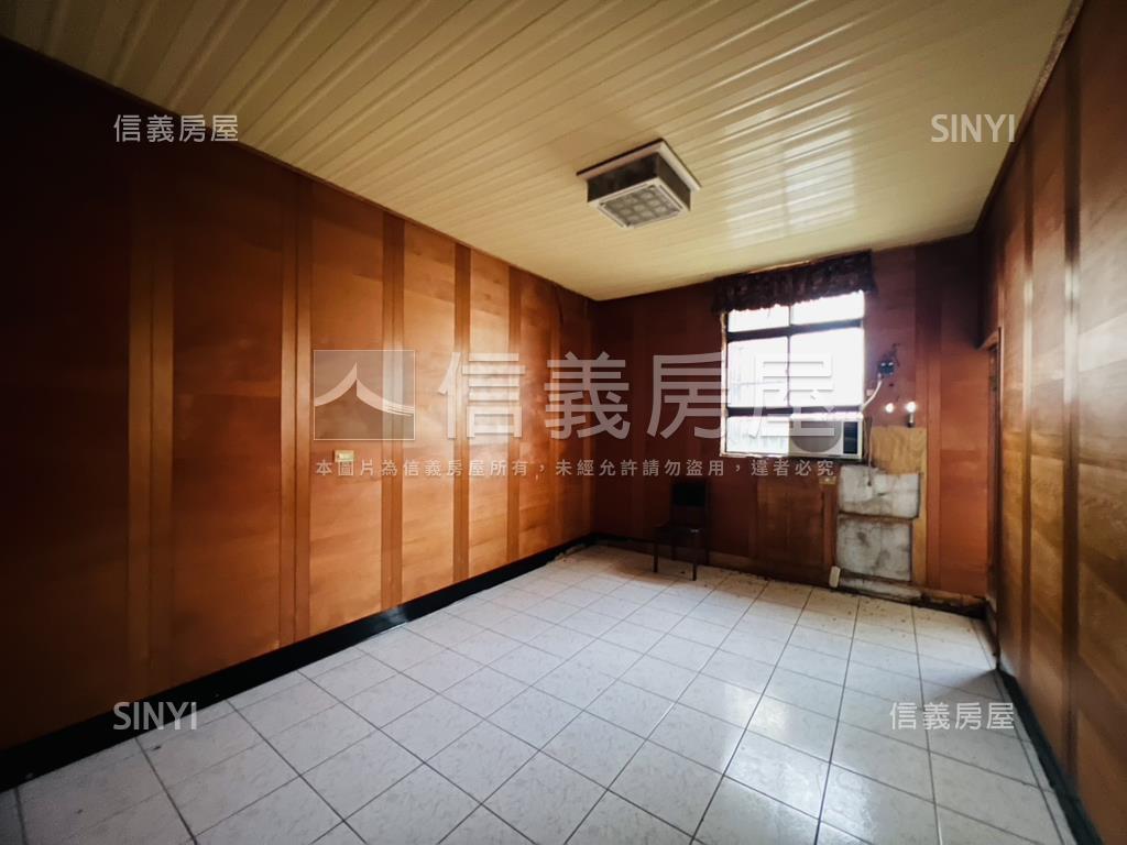 國際路自地自建透天房屋室內格局與周邊環境