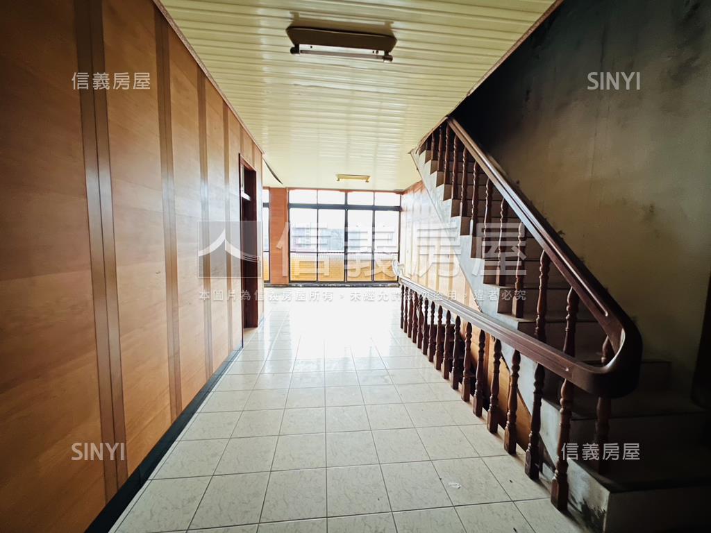 國際路自地自建透天房屋室內格局與周邊環境