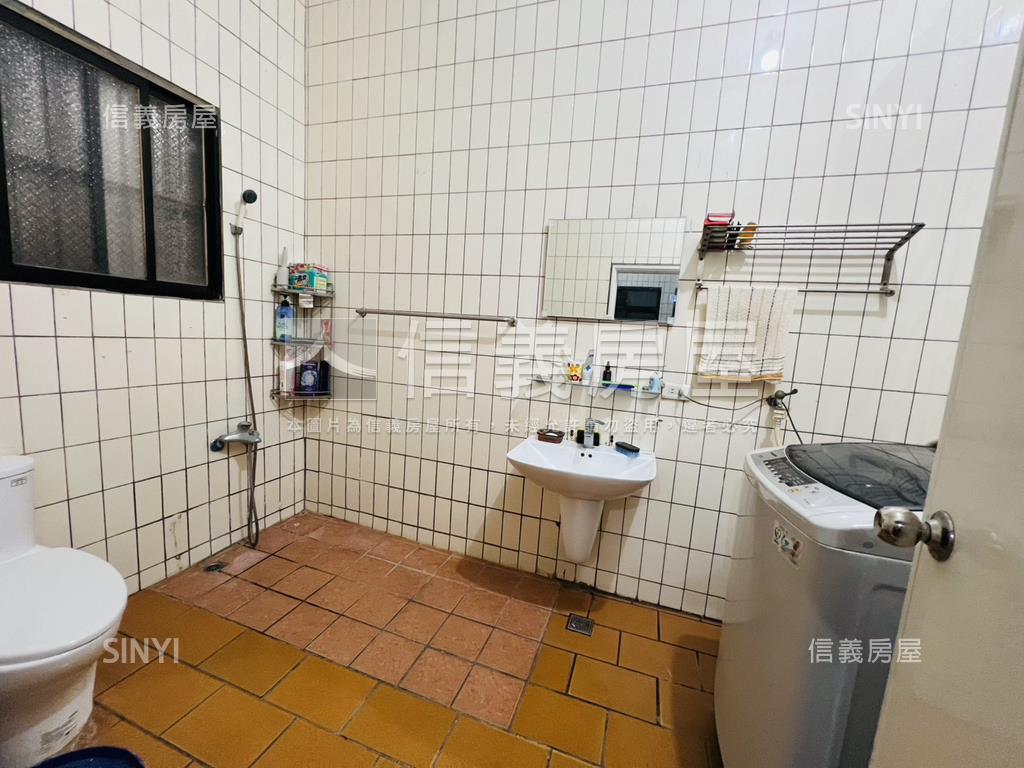 國際路自地自建透天房屋室內格局與周邊環境