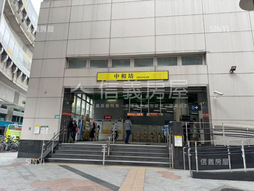 中和捷運三房事事順心房屋室內格局與周邊環境