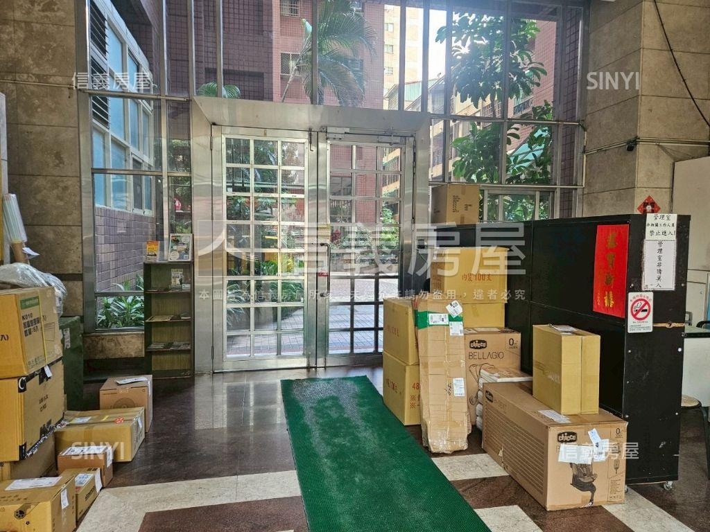 頂好文心小資宅房屋室內格局與周邊環境