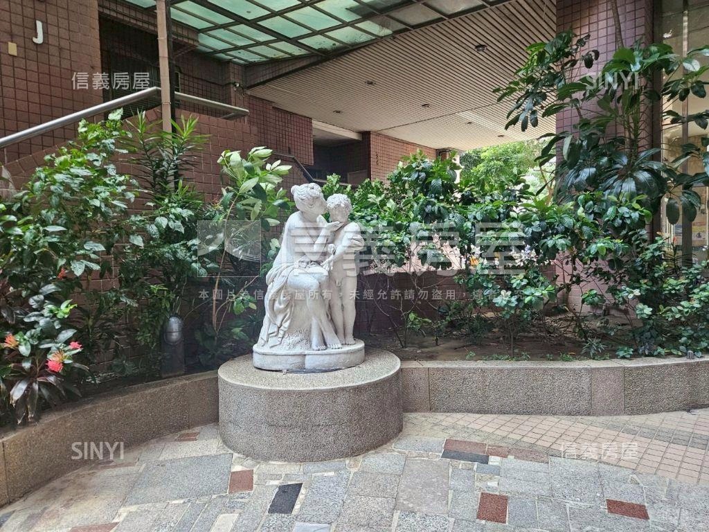 頂好文心小資宅房屋室內格局與周邊環境