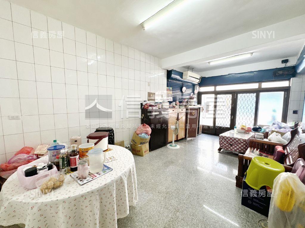 近鳳山車站優質透天房屋室內格局與周邊環境