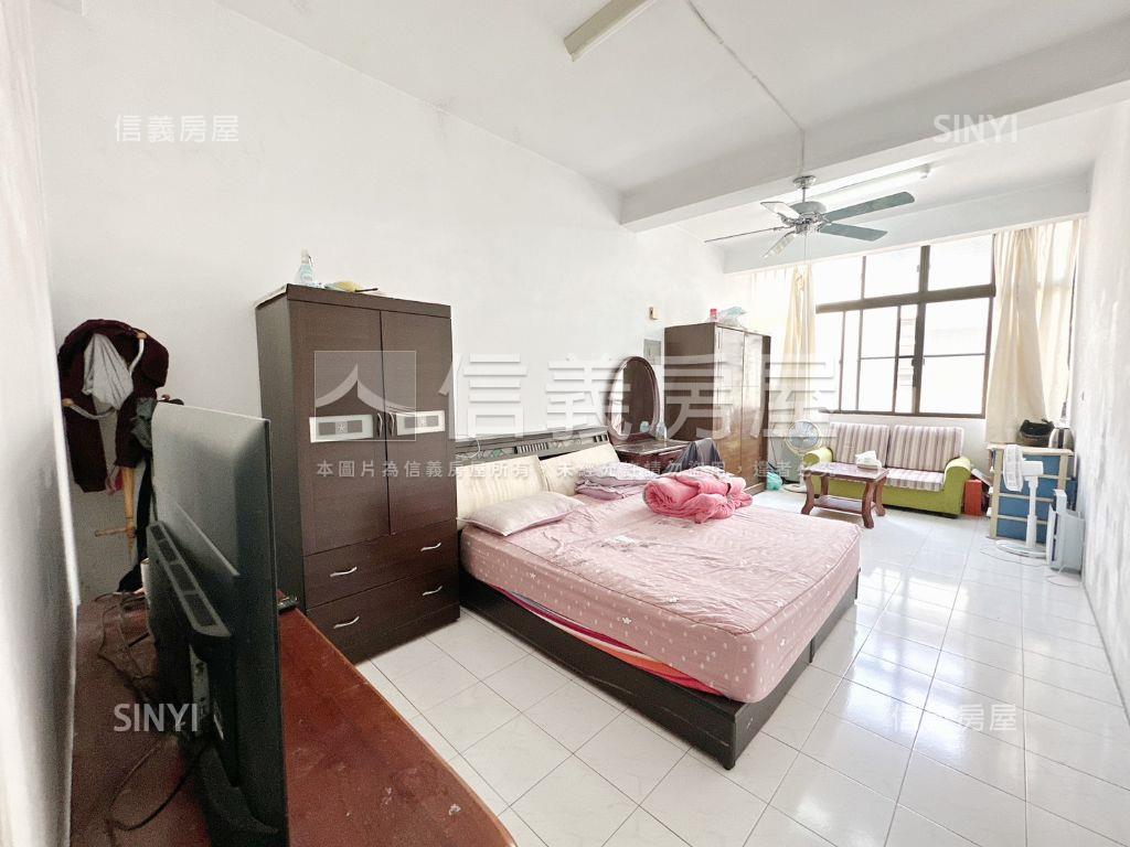 近鳳山車站優質透天房屋室內格局與周邊環境