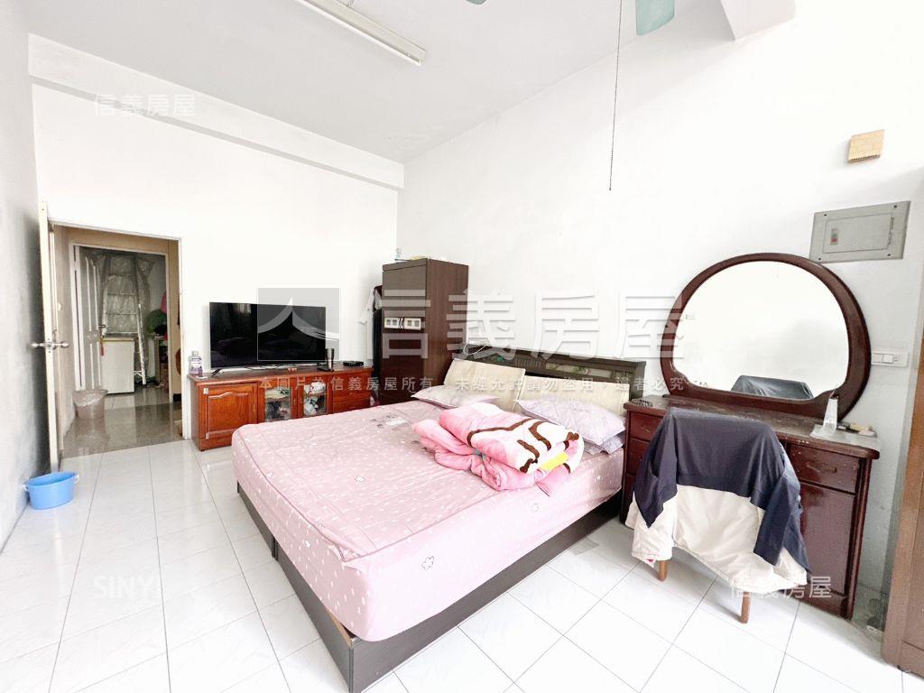 近鳳山車站優質透天房屋室內格局與周邊環境