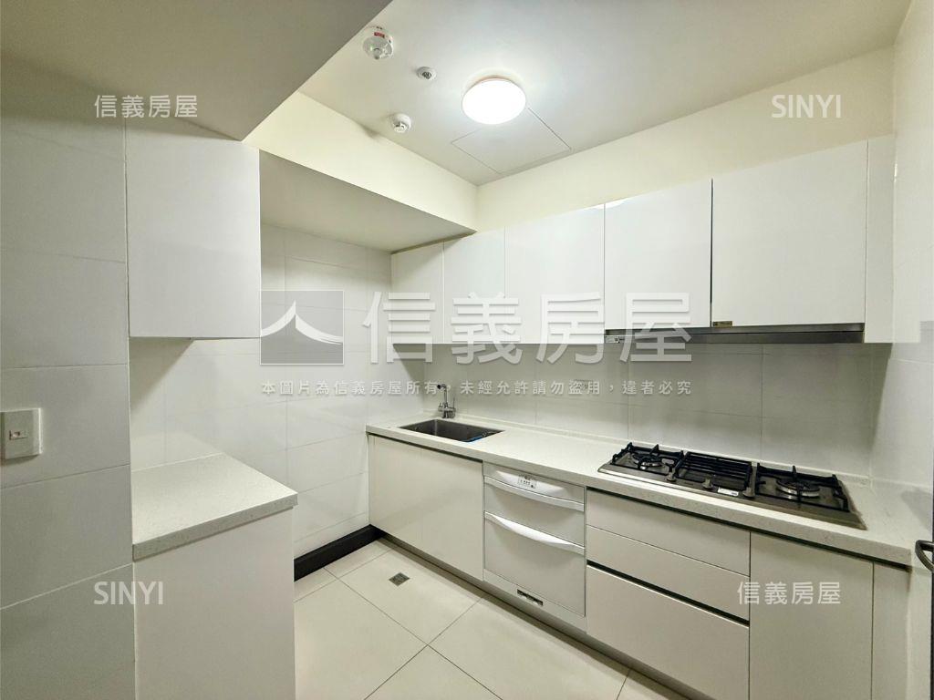 高峰匯高樓三房房屋室內格局與周邊環境