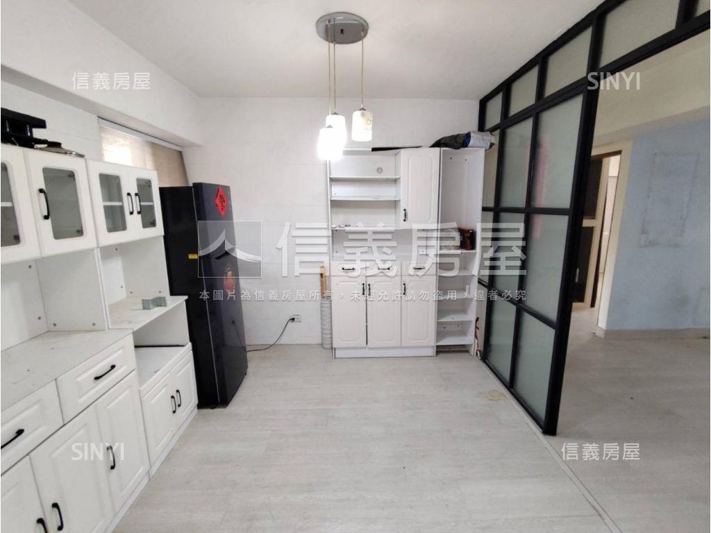 五福七賢學區溫馨大兩房房屋室內格局與周邊環境