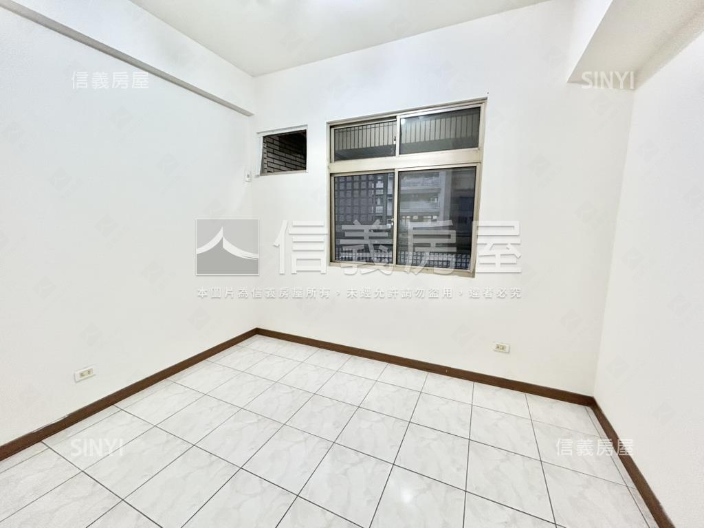 星光市三房露臺戶房屋室內格局與周邊環境