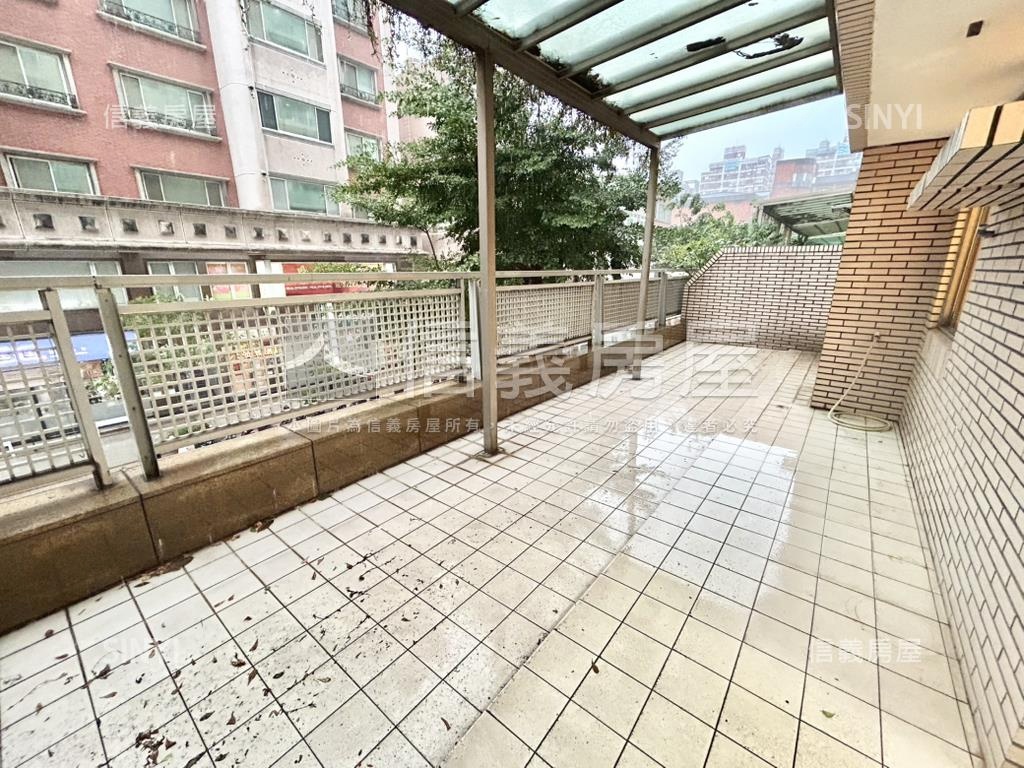 星光市三房露臺戶房屋室內格局與周邊環境