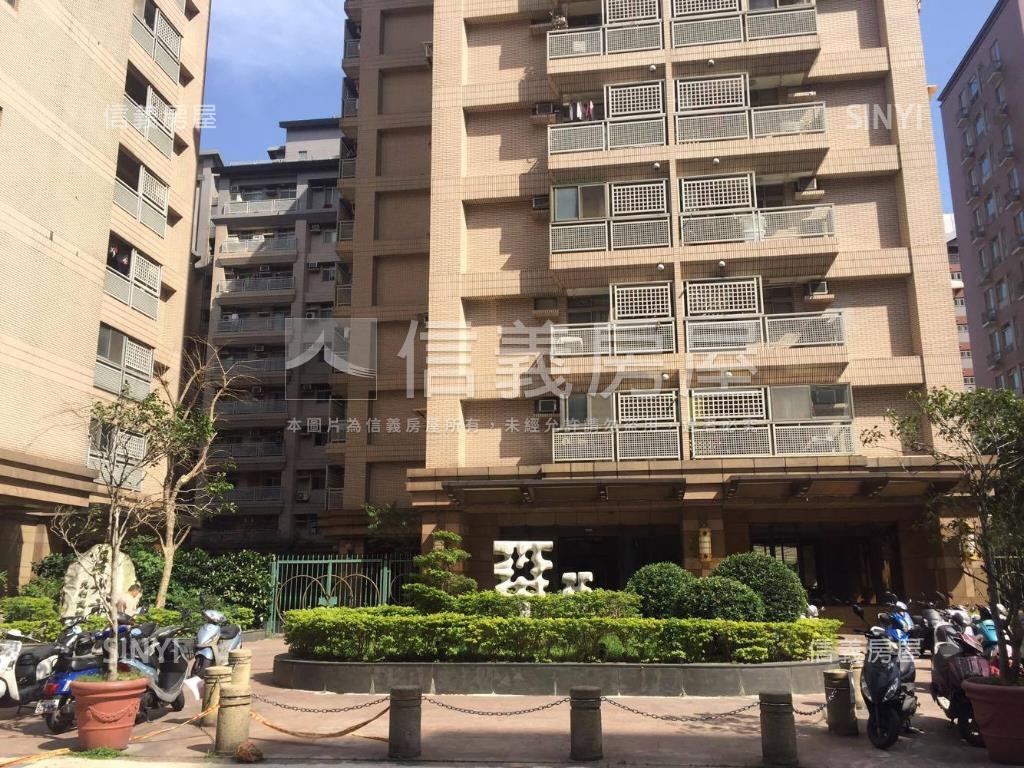 星光市三房露臺戶房屋室內格局與周邊環境