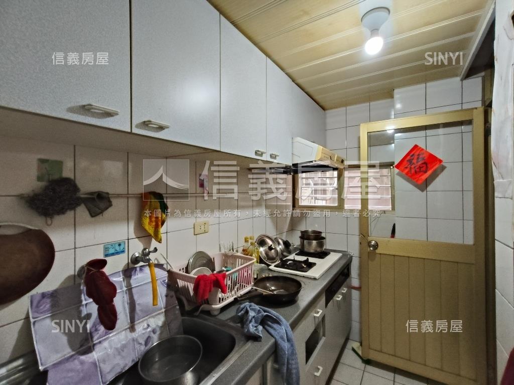 哇賽捷運馬上好運電梯３房房屋室內格局與周邊環境