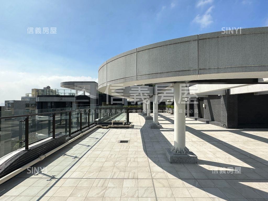 稻香路稀有庭園兩房車位房屋室內格局與周邊環境