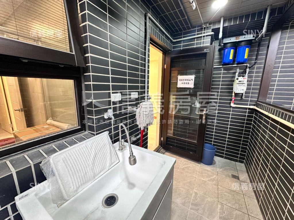 近好市多·輕屋齡三房車位房屋室內格局與周邊環境