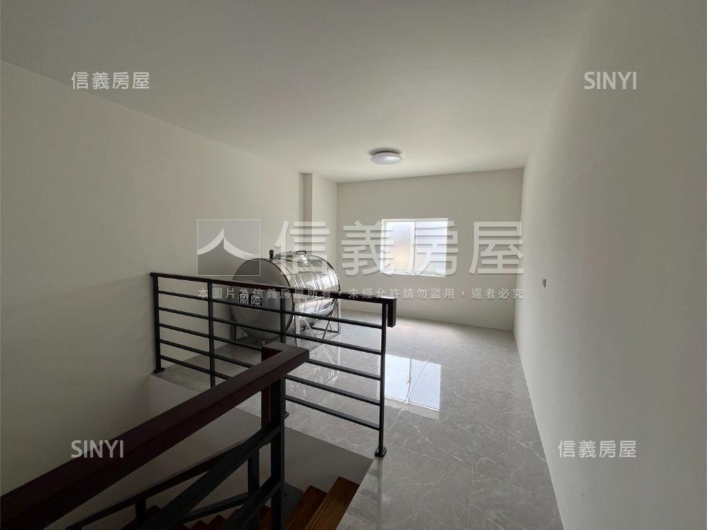 市中心大地坪整新別墅房屋室內格局與周邊環境