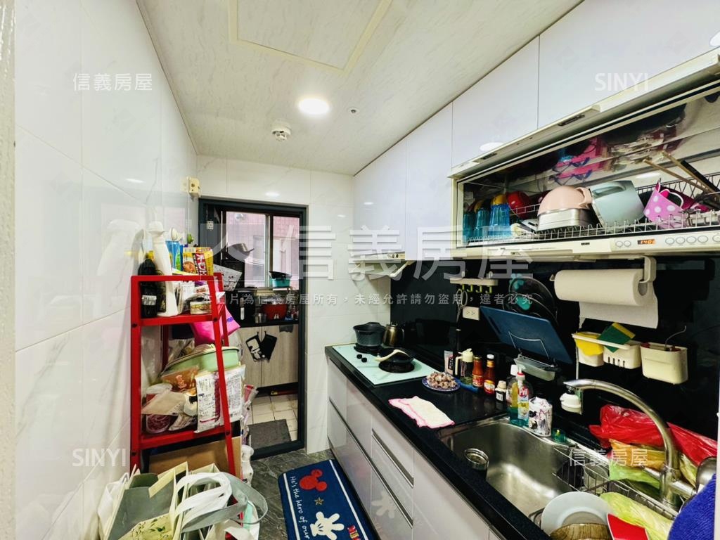 日出印象溫馨美妝２房房屋室內格局與周邊環境