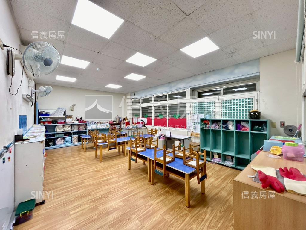 公乙大面寬店面稀有釋出房屋室內格局與周邊環境