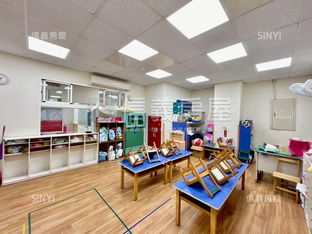 公乙大面寬店面稀有釋出房屋室內格局與周邊環境