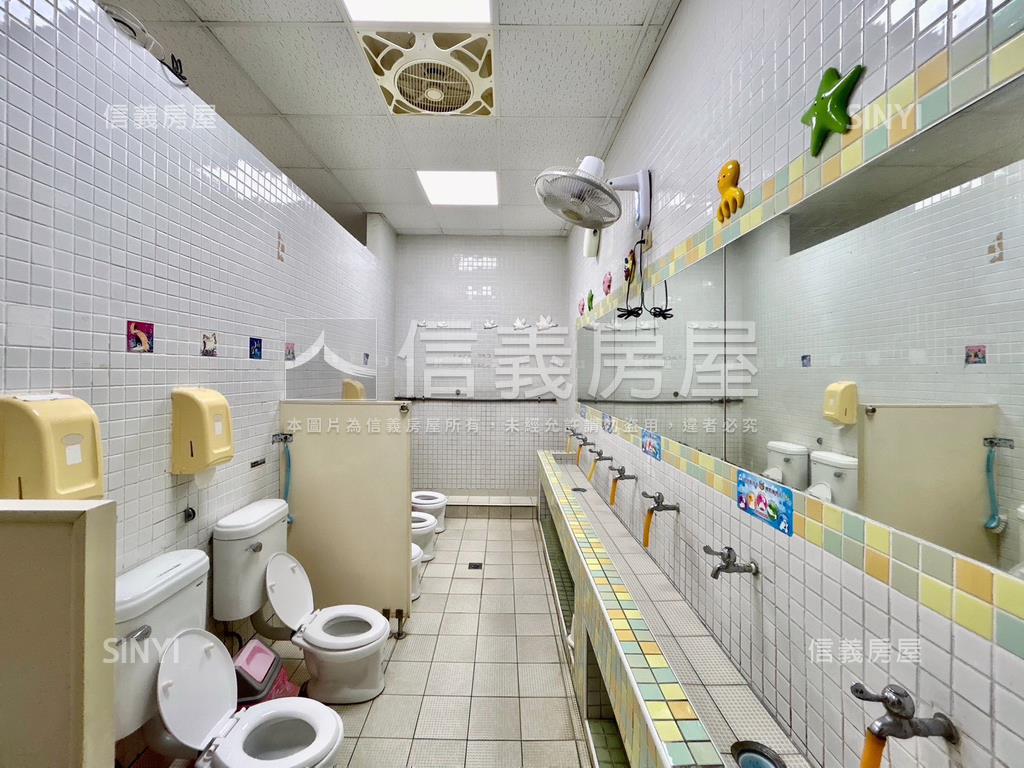 公乙大面寬店面稀有釋出房屋室內格局與周邊環境