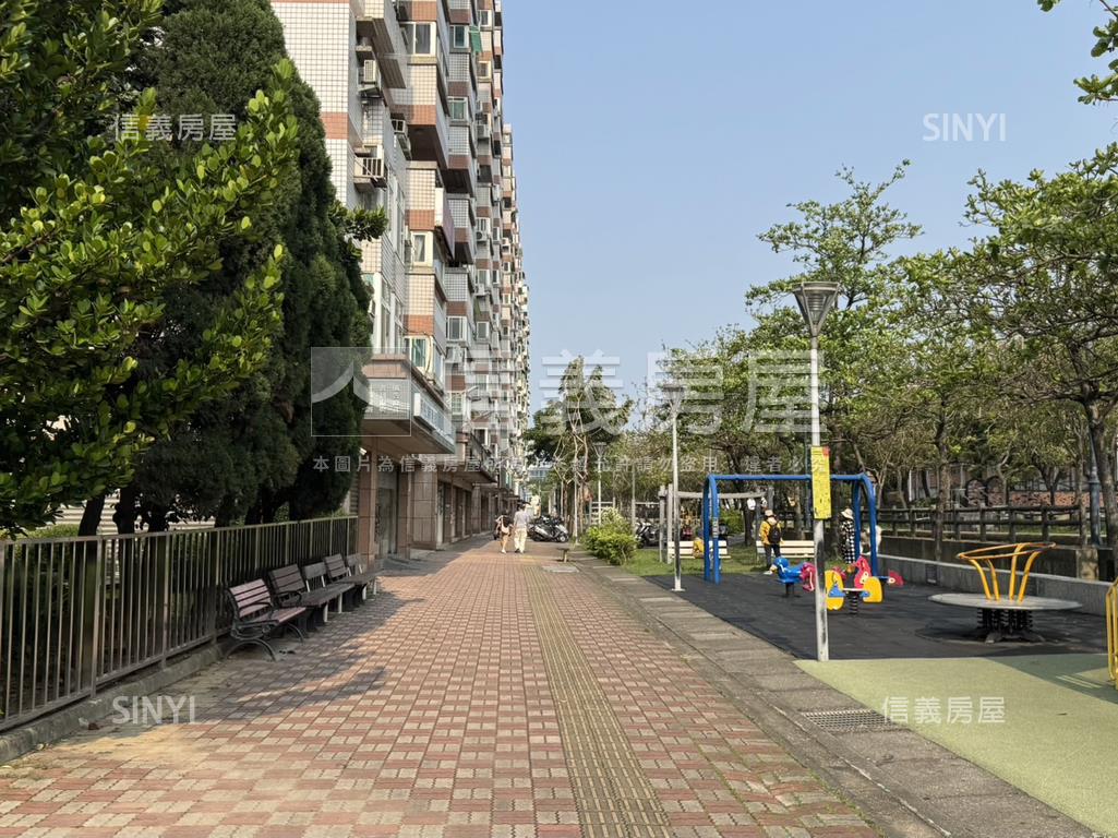 公乙大面寬店面稀有釋出房屋室內格局與周邊環境