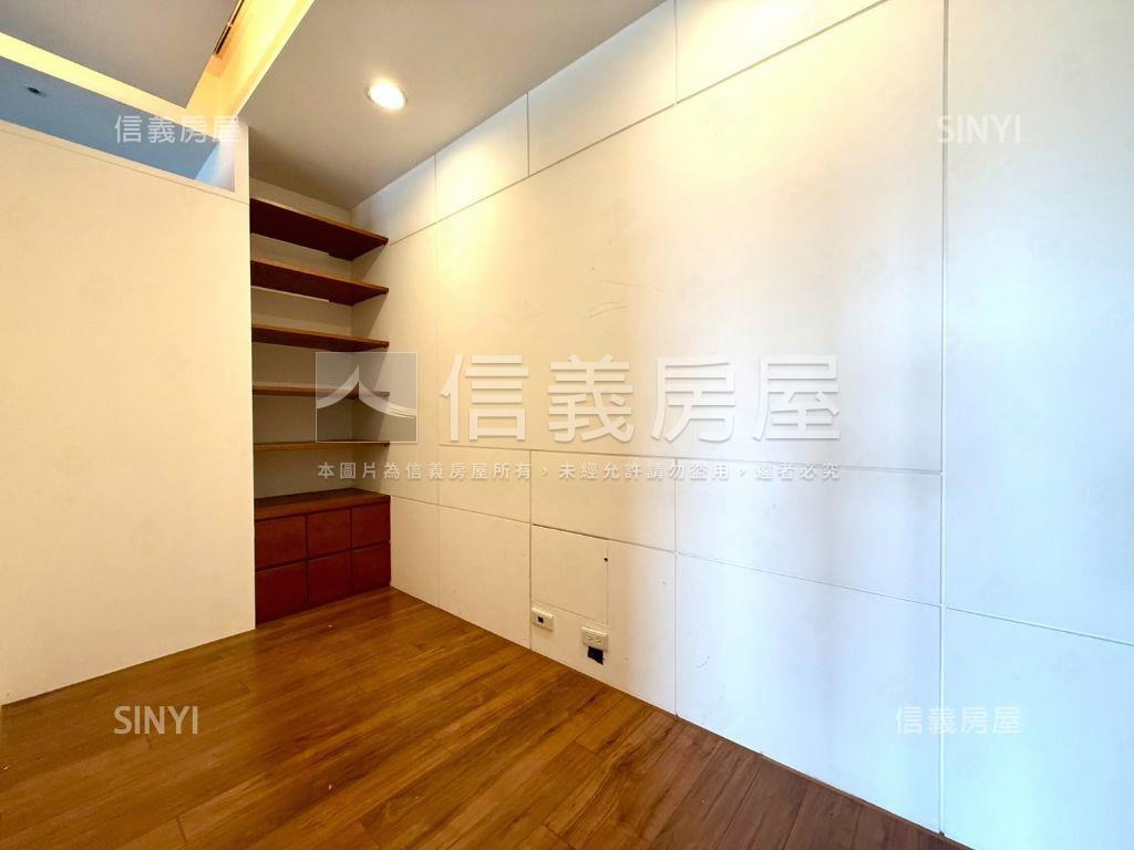 春天戀人頂級景觀露臺戶房屋室內格局與周邊環境