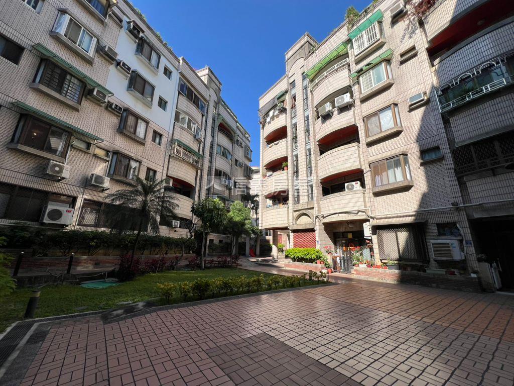 惠宇三房園道旁房屋室內格局與周邊環境