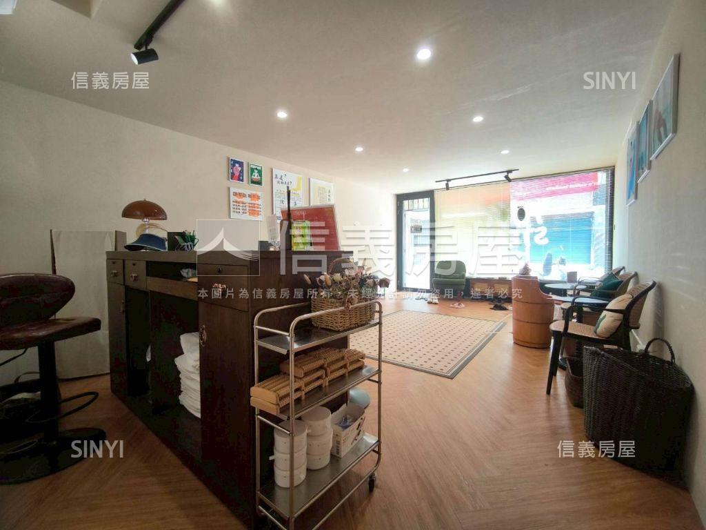 獅子林８米路美透天房屋室內格局與周邊環境