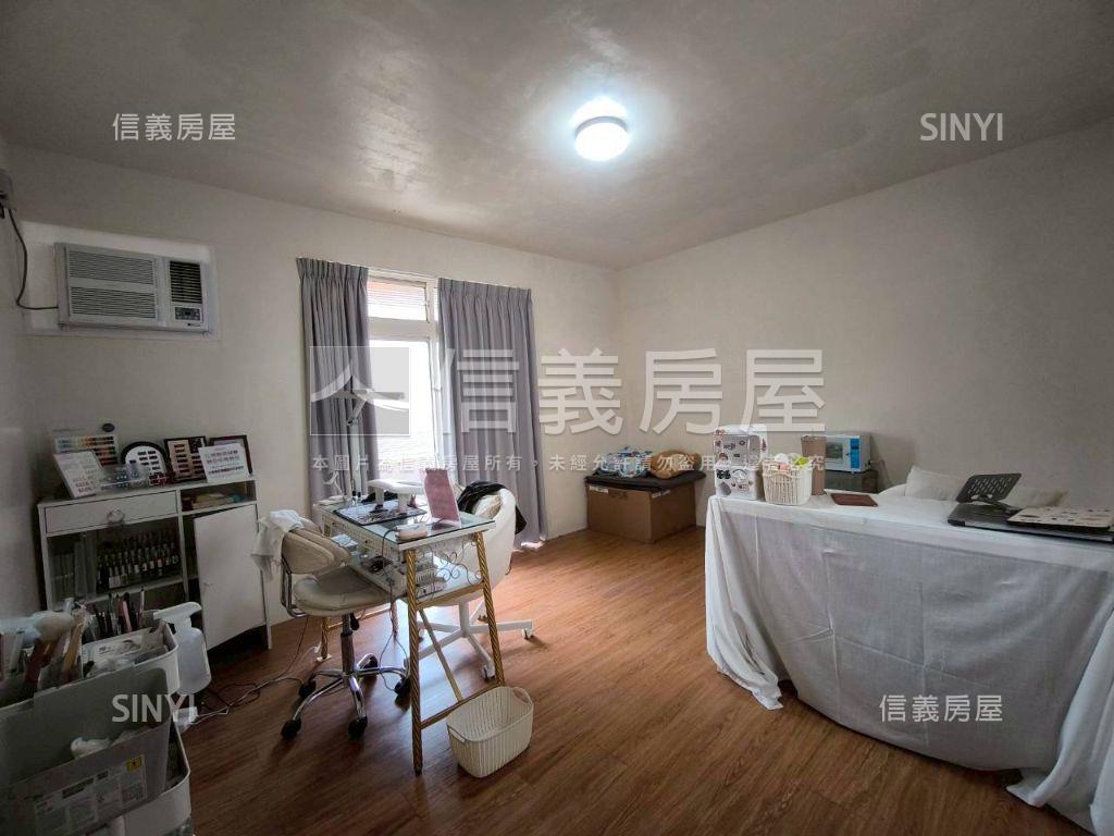 獅子林８米路美透天房屋室內格局與周邊環境