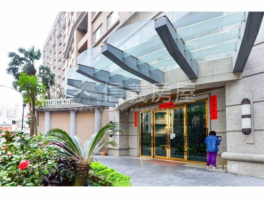 元氣大鎮Ｇ棟高樓平面車位房屋室內格局與周邊環境