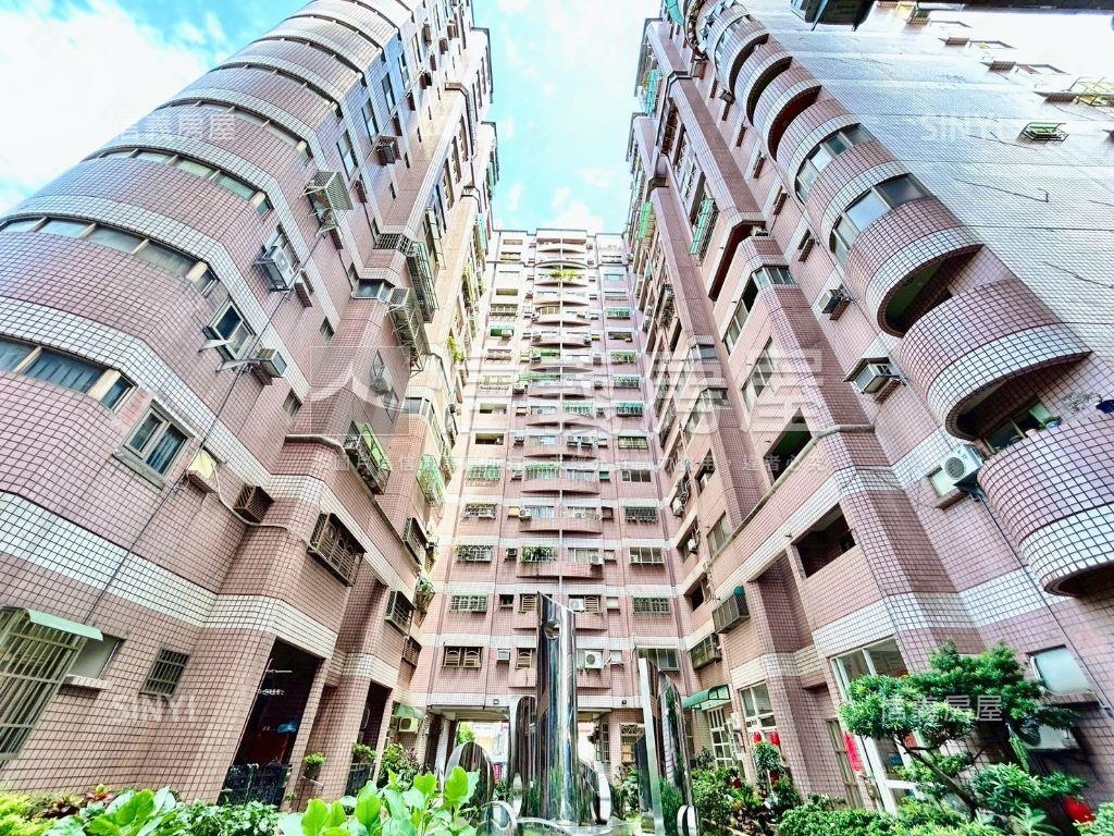太宇尊爵尊榮首購三房平車房屋室內格局與周邊環境