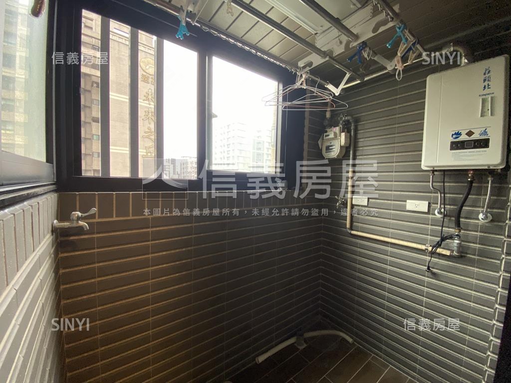 Ａ９家樂福質感美兩房車位房屋室內格局與周邊環境