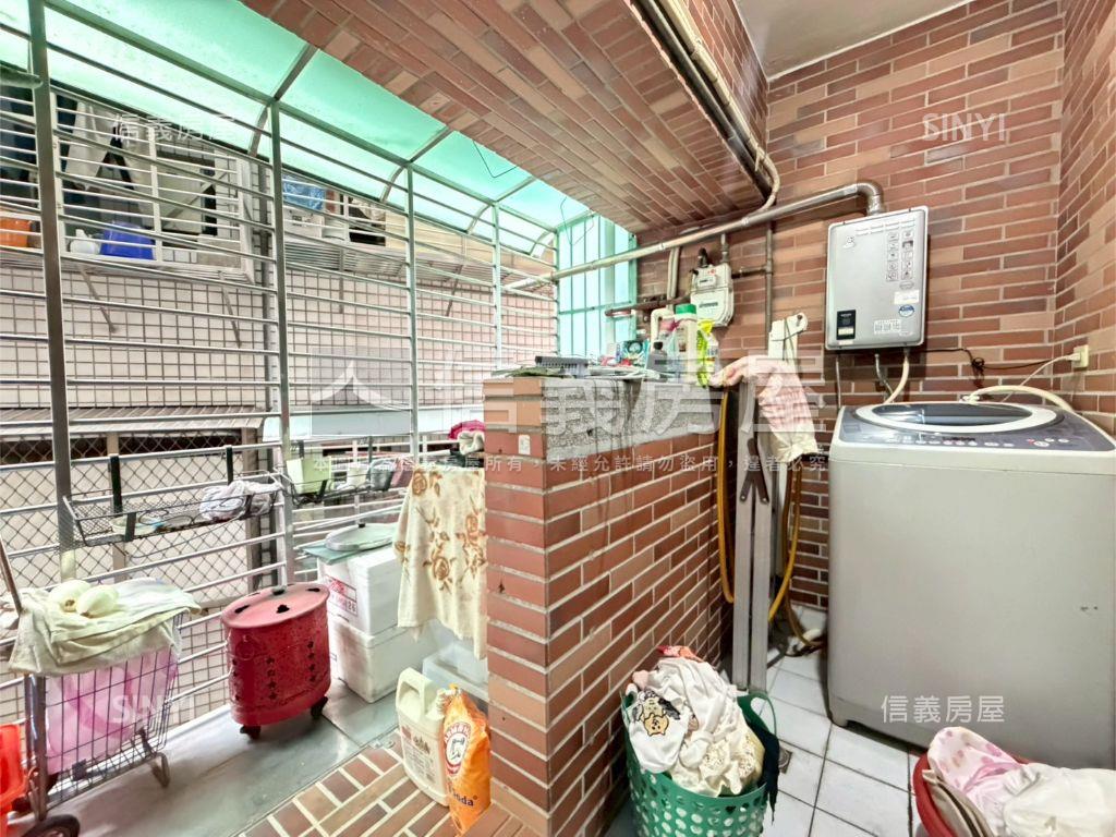 珍愛金城。大三房有車位房屋室內格局與周邊環境
