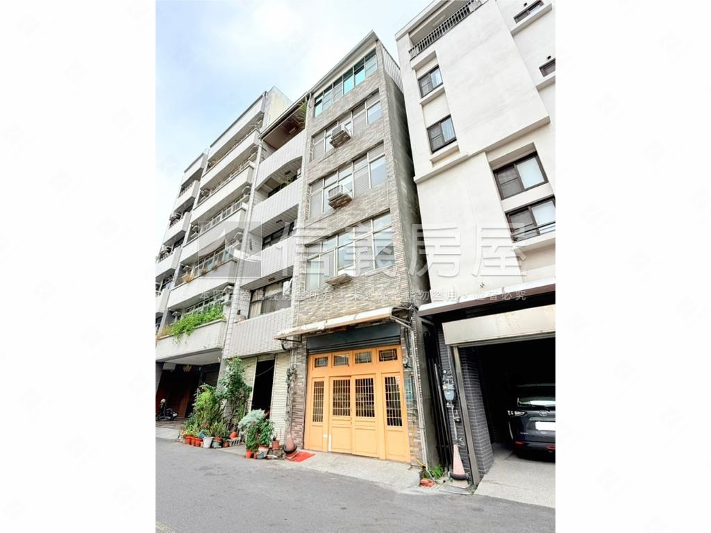 國華３３－聚財店住房屋室內格局與周邊環境