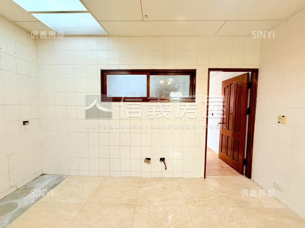 國華３３－聚財店住房屋室內格局與周邊環境